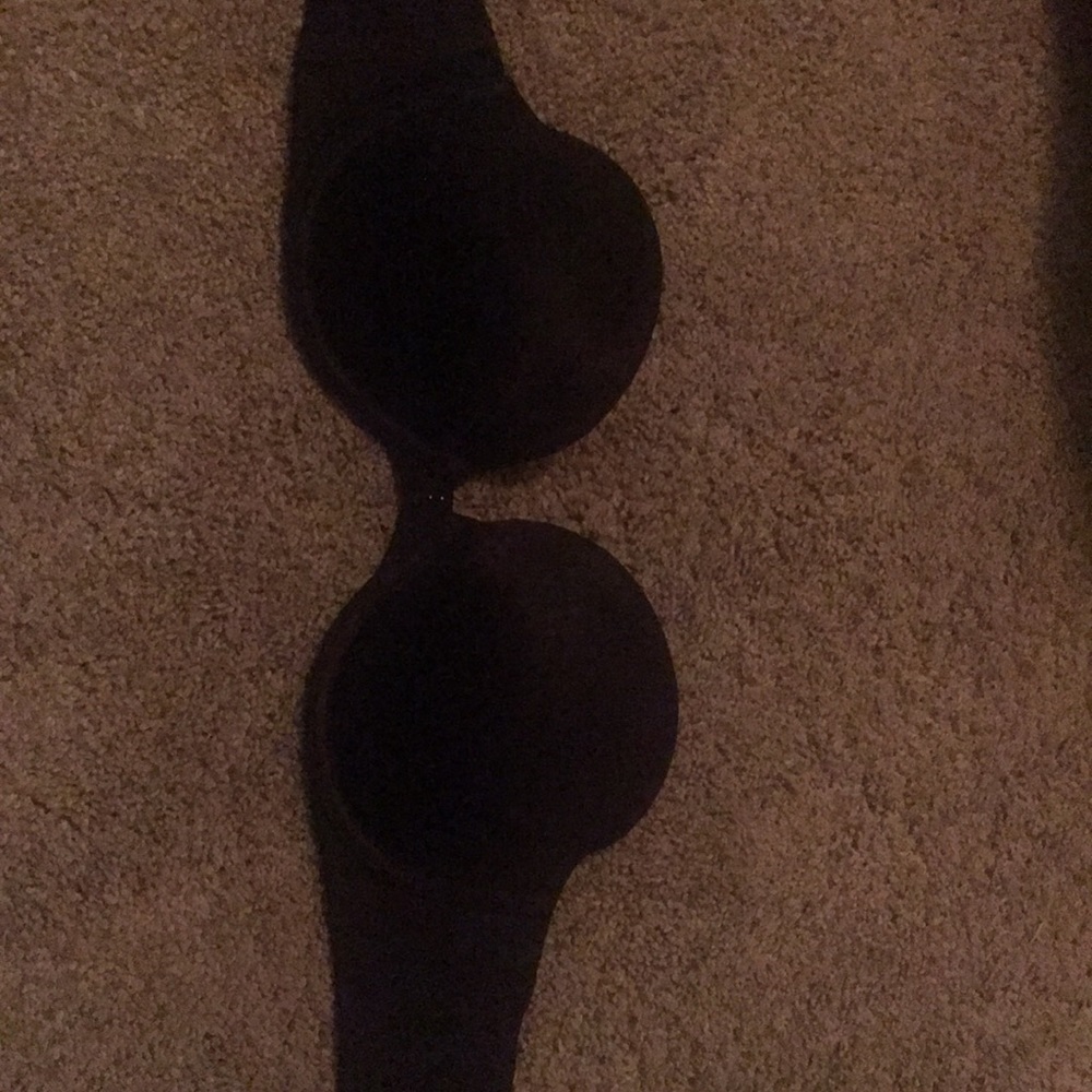 Victoria’s Secret Biofit multi-way strapless bra